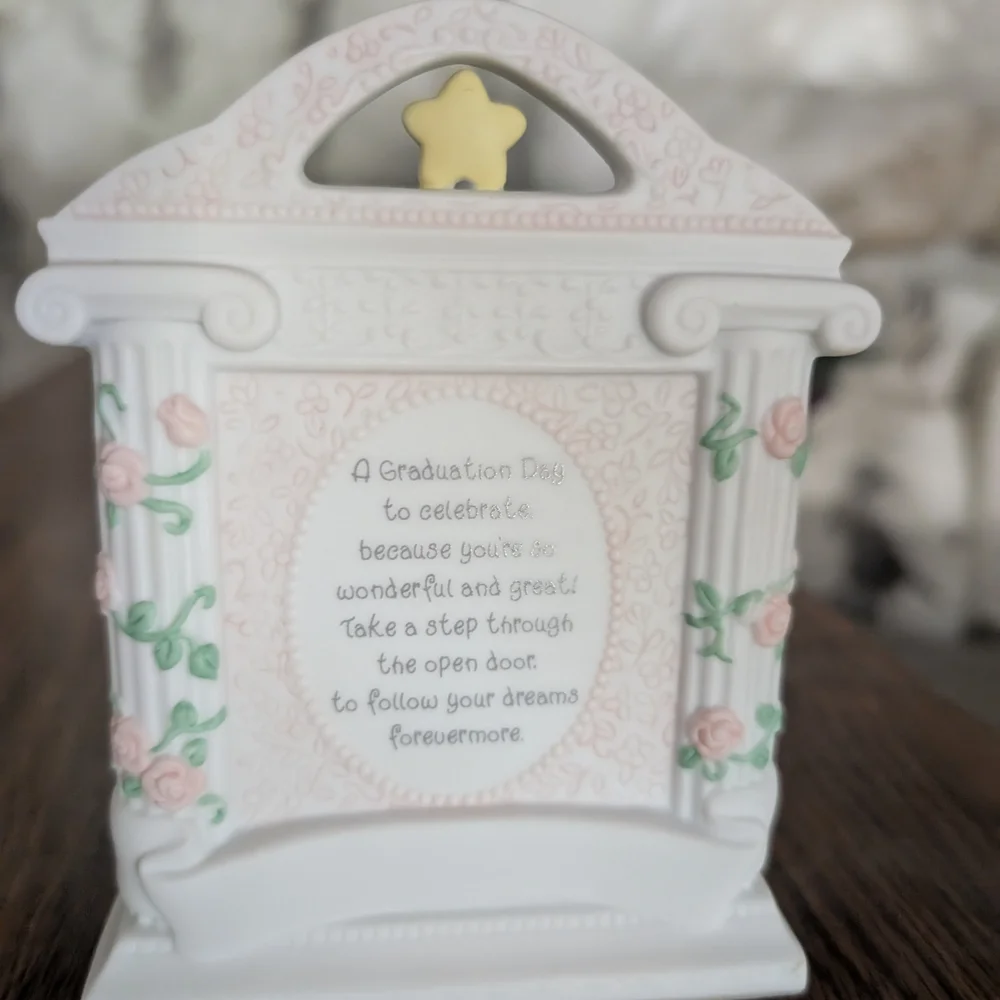 Precious Moments White Keepsake Frame - Picture 2 of 3
